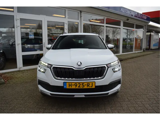 ŠKODA Kamiq 1.0 116PK TSI Sport Business ✅ Stoel VW ✅ CarPlay ✅ PDC ✅ Orig. NL ✅ NAP ✅