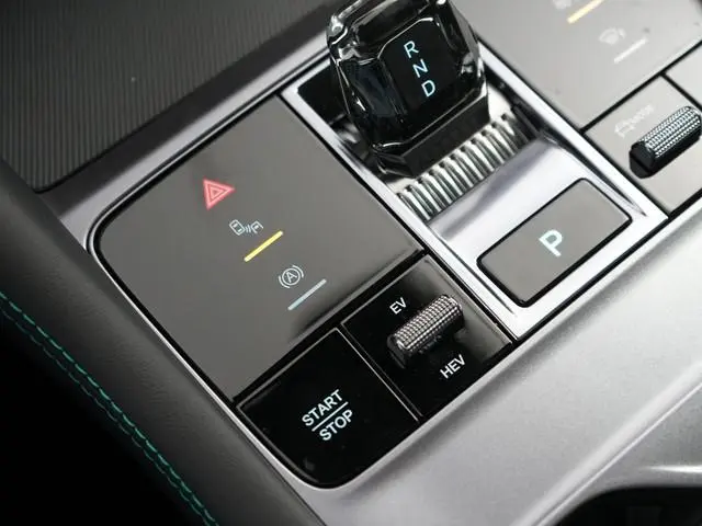 BYD SEAL U