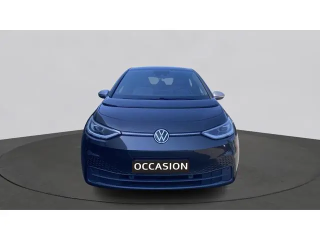 Volkswagen ID.3 First Plus 58 kWh 204pk | Camera | Stoelverwarming | IQ light | App Connect