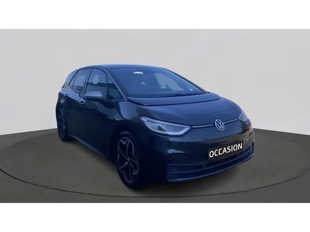 Volkswagen ID.3 First Plus 58 kWh 204pk | Camera | Stoelverwarming | IQ light | App Connect