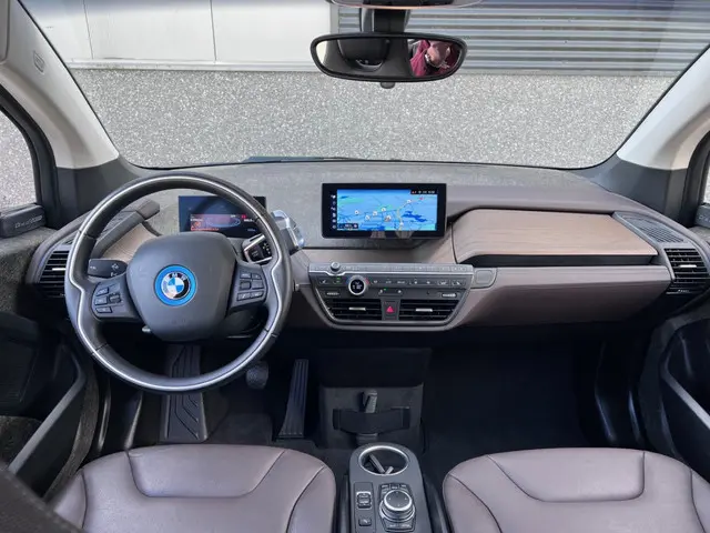 BMW i3 120Ah 42 kWh/*Unique Forever*/Leder/Carplay/W-pomp/3-fase/20"
