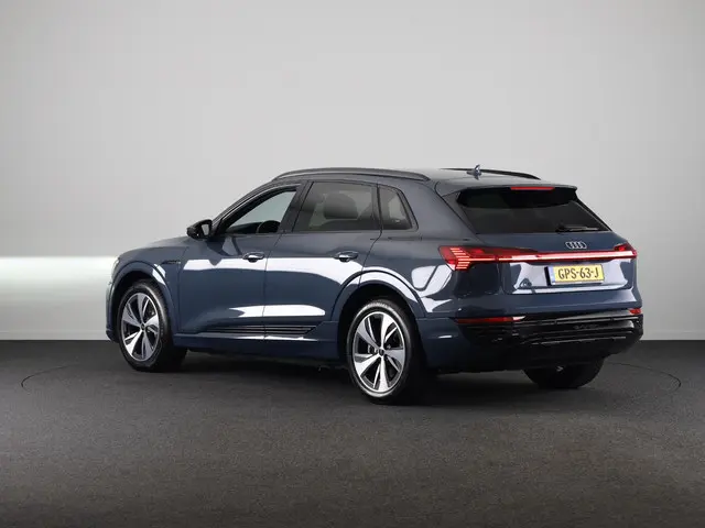 Audi Q8 e-tron 50 quattro Edition 95 kWh 340pk | SOH 98% | Lederen bekleding | | 20 inch lichtmetale...