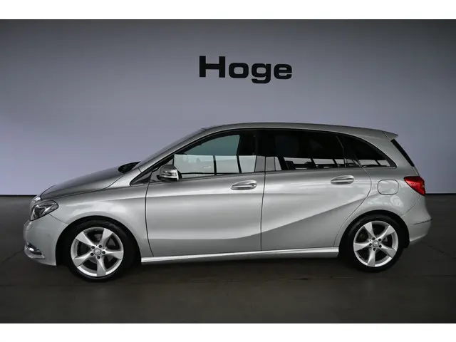 Mercedes-Benz B-klasse 200 CDI Prestige Cruise control Navigatie Trekhaak Airco Panoramdak Achteruitrijcamera PDC Stoelverwarming Inruil Mogelijk!