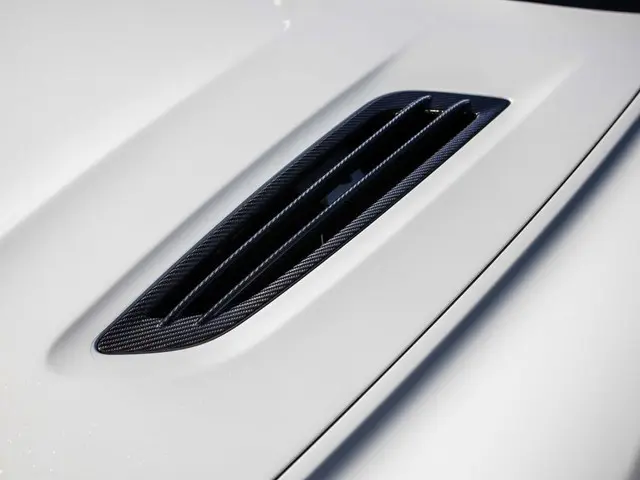 Aston Martin V12 Vanquish