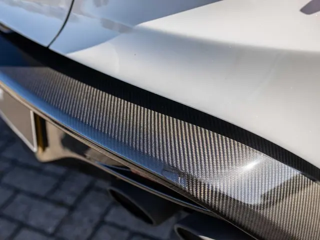 Aston Martin V12 Vanquish