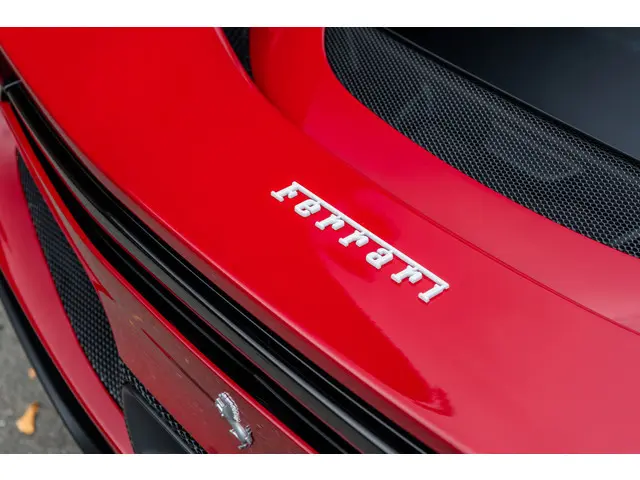 Ferrari 296