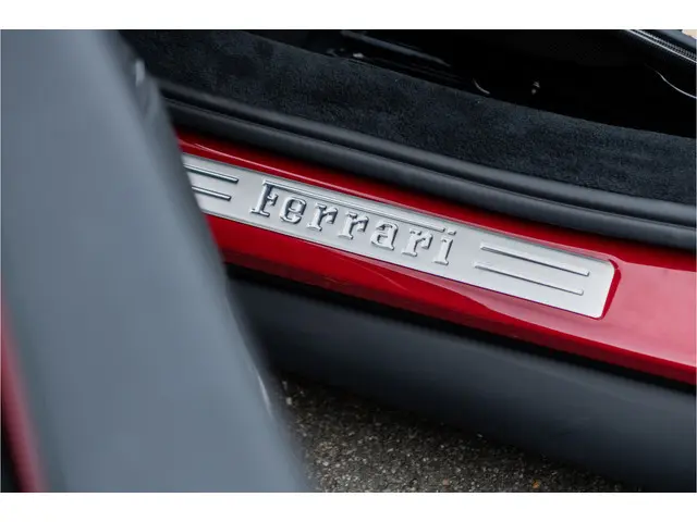 Ferrari 296