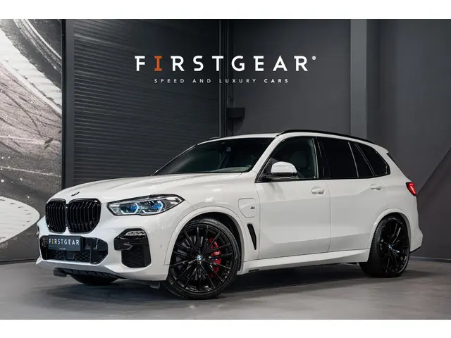 BMW X5 xDrive45e High Executive *M-Sport / Achteras-besturing / Panorama / Harman-Kardon / HUD / Sto...
