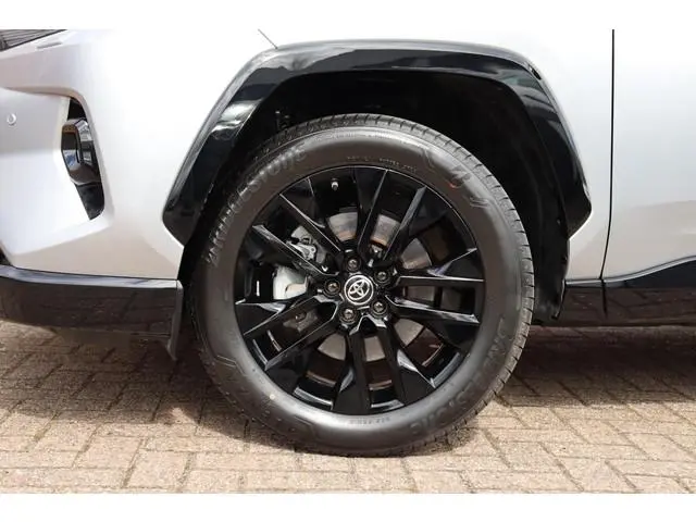 Toyota RAV4 2.5 Hybrid AWD BiTone, Apple Carplay/Android Auto, Stuur & Stoelverwarming!