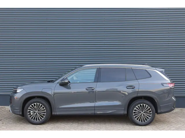 Volkswagen Tayron 1.5 eHybrid 204PK Edition IQ.Light/Keyless/Camera/DCC/Winterpakket/Elek. klep/Dode...