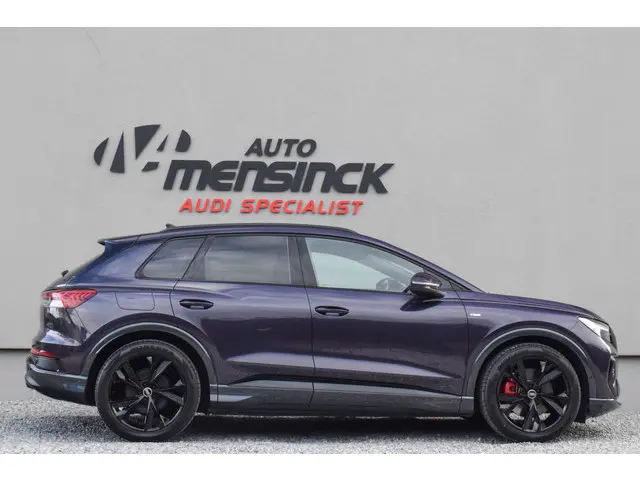 Audi Q4 e-tron 40 / 2x S-line/ Head-Up Display/ Adaptive Cruise Control/ 150kW (204PK)