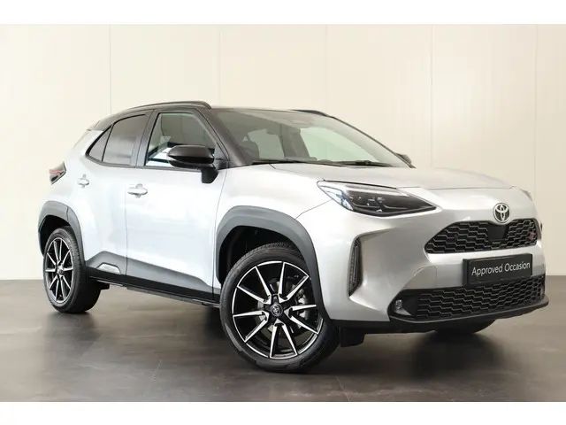 Toyota Yaris Cross 1.5 Hybrid 130 GR SPORT, BSM, JBL, HUD, Stoel en stuurverwarming