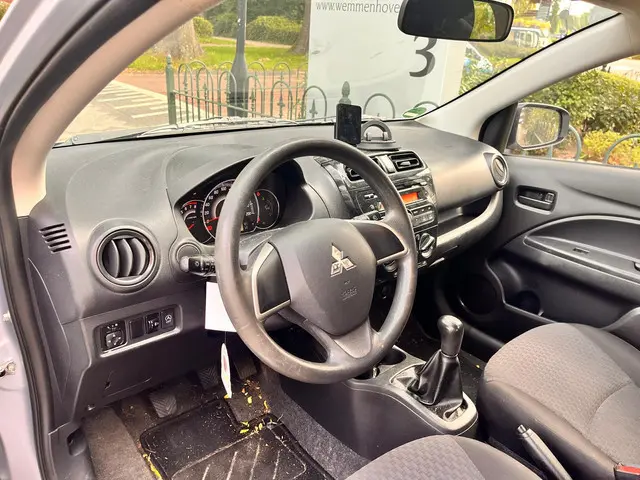 Mitsubishi Space Star