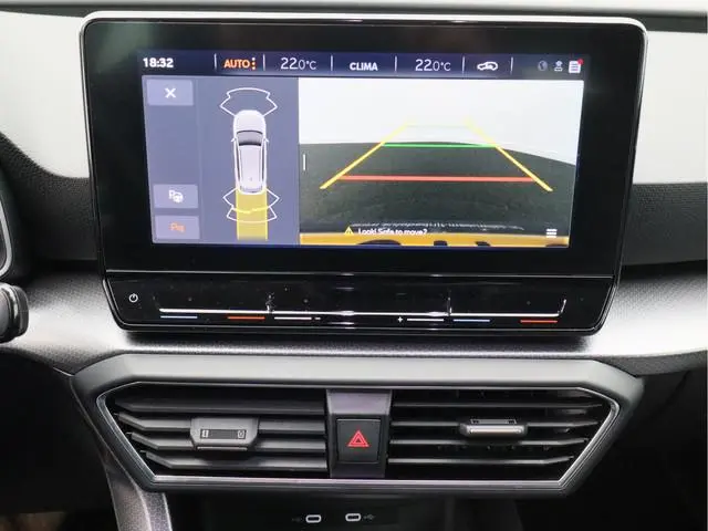 SEAT Leon Sportstourer 1.0 eTSI Style Business Intense/ automaat/ zeer mooi!