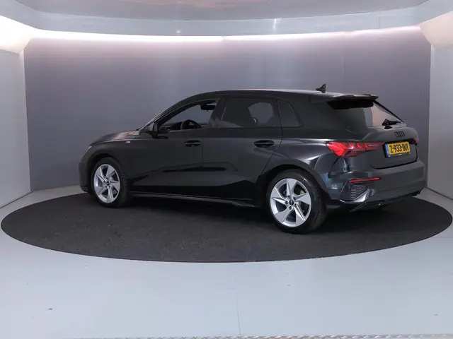 Audi A3 Sportback 30 TFSI S edition 110 pk S-tronic | Verlengde garantie | Navigatie | Parkeersensor...
