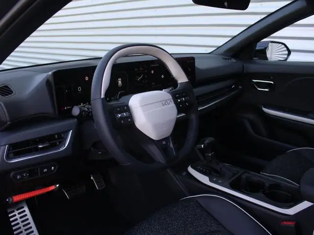 Kia K4