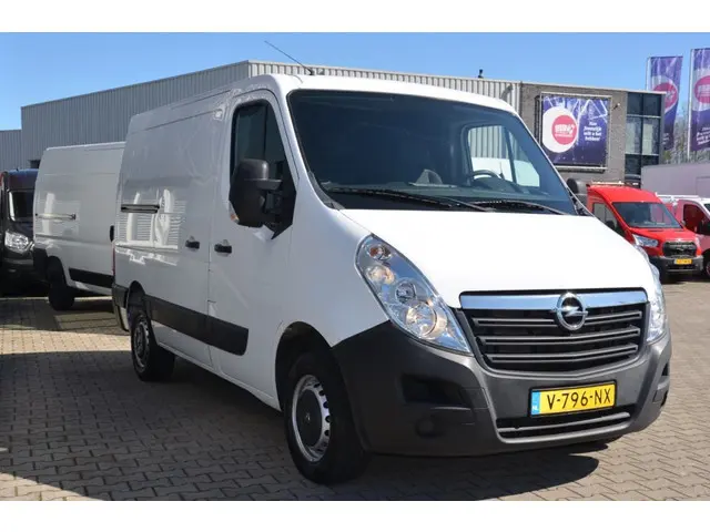 Opel Movano