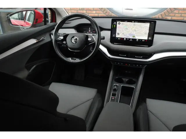 ŠKODA Enyaq iV 80 ACC, Warmtepomp, Achteruitrijcamera