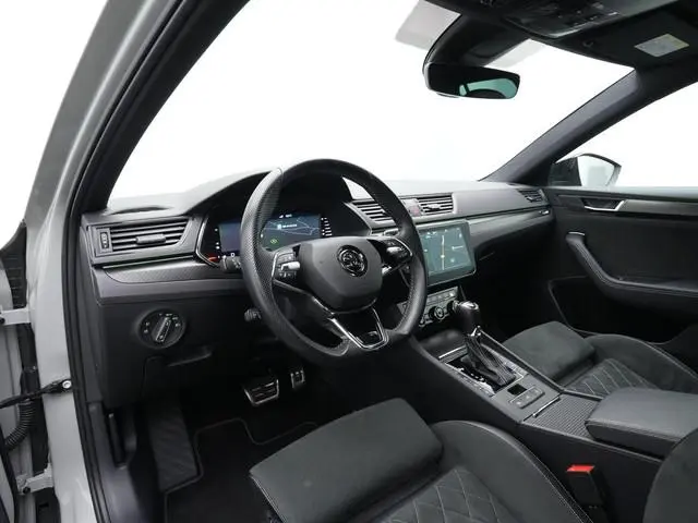 Skoda Superb Combi 1.4 TSI iV Sportline Business | Trekhaak | Geheugenstoelen | Navigatie Columbus |...