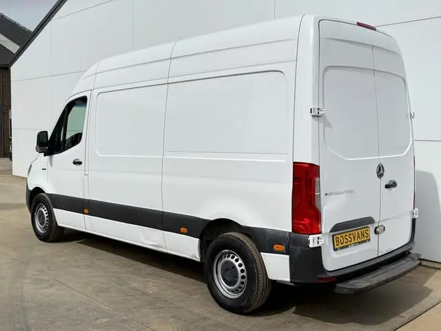 Mercedes-Benz eSprinter eSprinter L2H2 55 kWh L2H2 Elektrisch 168km WLTP 94% (SOH) Snelladen Laadkab...