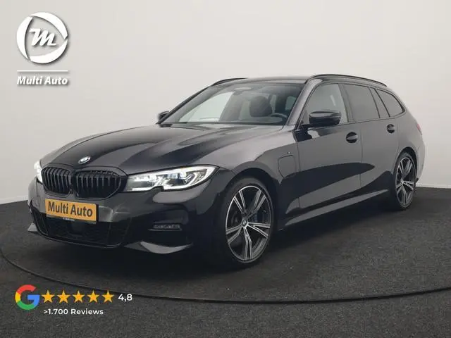 BMW 3-serie Touring 330e M Sport PHEV 293pk Dealer O.H. | Trekhaak Af Fabriek | Adaptive Cruise | He...