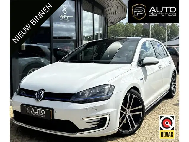 Volkswagen Golf 1.4 TSI GTE ACC | PANO | STOELVERW | CAMERA | STOELVERWARMING | NAP | 18 INCH | NIEU...
