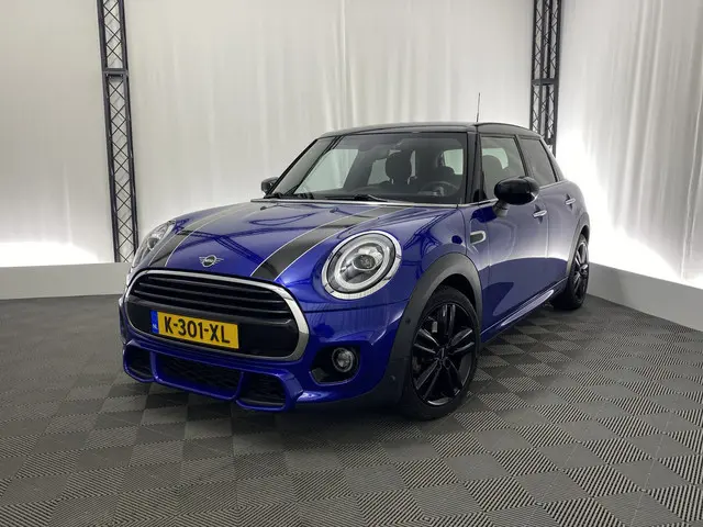 MINI Mini 1.5 Cooper Chili Automaat | JCW Aero | Climate Control | Bluetooth | LED | PDC |
