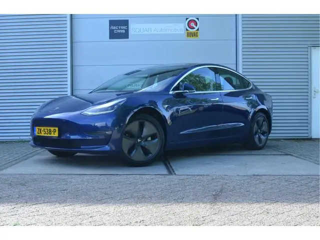 Tesla Model 3 Standard RWD Plus 60 kWh AutoPilot