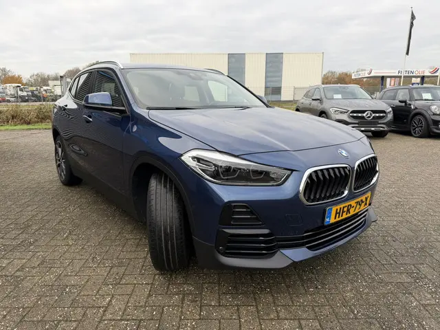 BMW X2