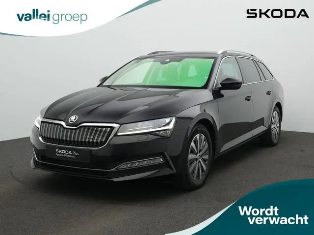 Skoda Superb 1.4 TSI 218 pk iV Style | Trekhaak | Geheugenstoel | Matrix LED | Achteruitrijcamera |...