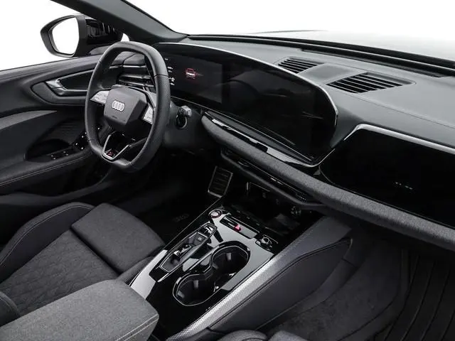 Audi A5 Avant 2.0 299pk S-tronic e-hybrid quattro S edition · 360 Camera · Wegklapbare Trekhaak · Ke...