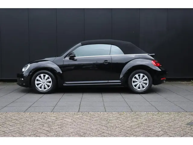 Volkswagen Beetle Cabriolet Cabriolet 1.2 TSI Design BlueMotion | DSG | CRUISE | PDC | AIRCO |