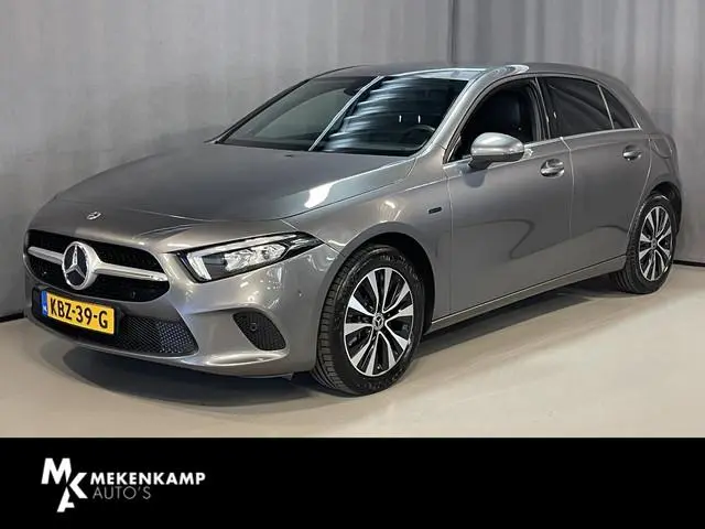 Mercedes-Benz A-klasse 250 e 17"/Dodehoek/Camera/PDC v+a/Apple Carplay & Android Auto/DAB/Navigatie/...