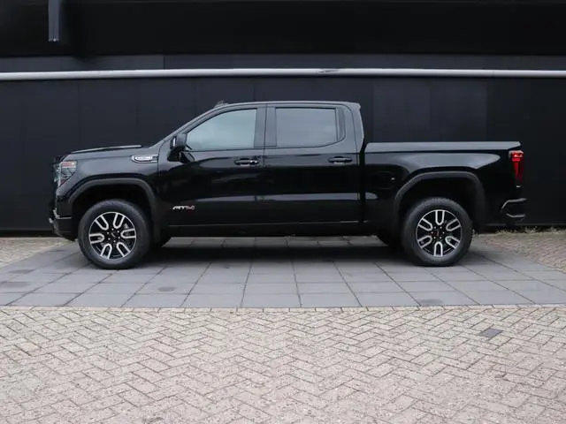 GMC Sierra