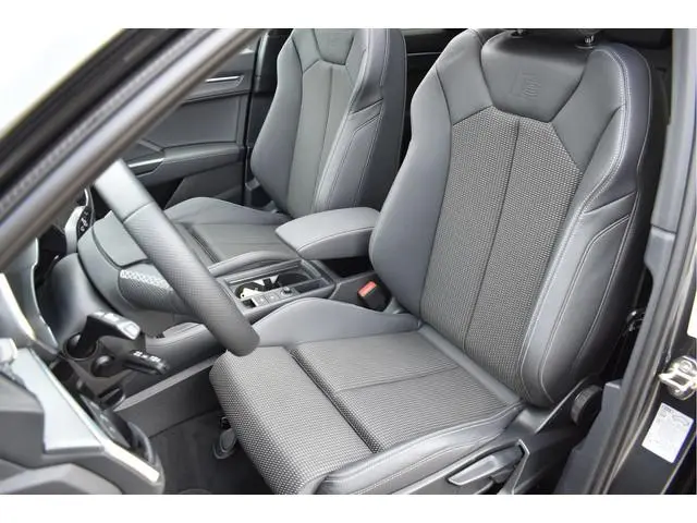 Audi Q3 Sportback 45 TFSI e S-Line 245 Pk Pano Navi Sfeer Leder ACC Keyless Camera