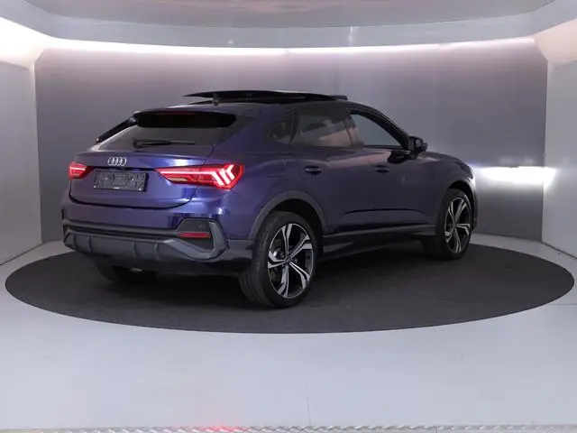 Audi Q3 Sportback 45 TFSI e S Edition 245 pk S-tronic | Navigatie | Panoramadak | Parkeersensoren |...