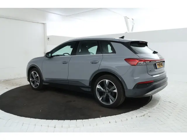Audi Q4 e-tron 40 Advanced edition 77 kWh Sonos! Head Up, Climate, Apple carplay, 1 eigenaar!