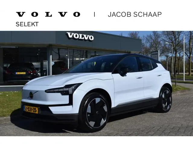 Volvo EX30 Extended Range Plus 69 kWh | Blis | Camera Achter | Elektr. Achterklep | 19'' | PDC V+A |