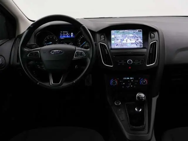 Ford Focus Wagon 1.0 ECOBOOST 125 PK + APPLE CARPLAY / TREKHAAK / VOORRUITVERWARMING