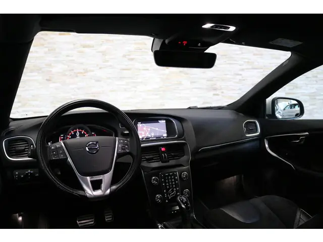 Volvo V40 2.0 T4 Business Sport | 2X R Design | Navi | NAP | NL AUTO |