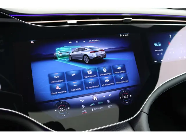 Mercedes-Benz EQS