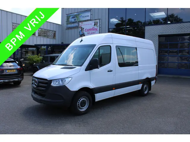 Mercedes-Benz Sprinter 317 CDI L2H2 DC 3500 kg trekhaak, MBUX met camera, Geveerde stoel