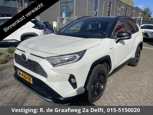 Toyota RAV4 2.5 Hybrid AWD Bi-Tone | 1650 KG trekgewicht | JBL Audio | navigatie | 360° camera | Stu...
