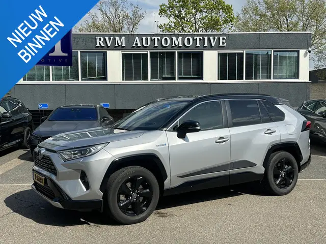 Toyota RAV4 2.5 Hybrid AWD Bi-Tone | STUUR + STOEL VERWARMING | KEYLESS | ACHTERUITRIJ CAMERA | ADAP...