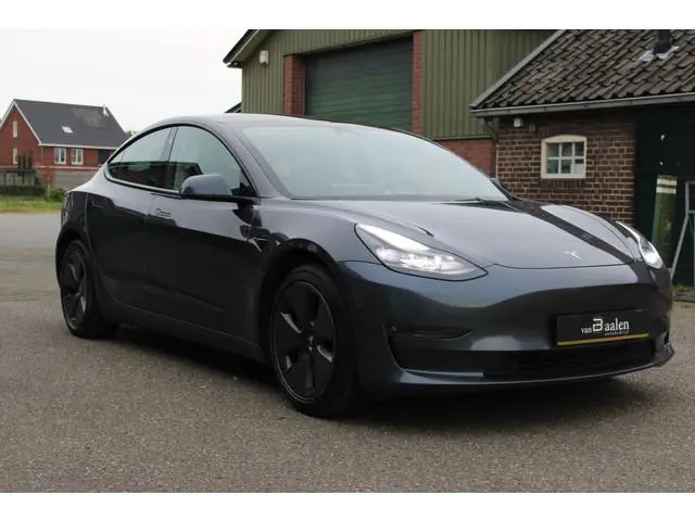 Tesla Model 3 Long Range AWD 75 kWh SOh 91.1% AUTO PILOT 3 PANO LEER 114000KM!!!
