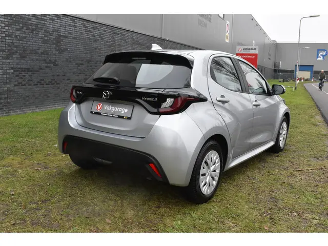 Mazda 2 Hybrid