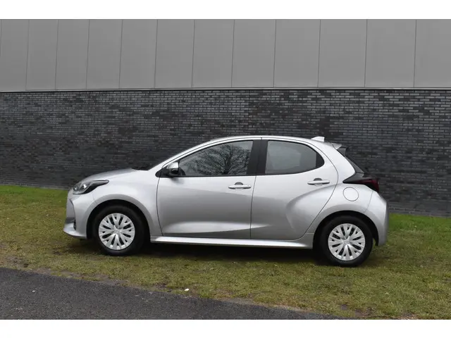 Mazda 2 Hybrid