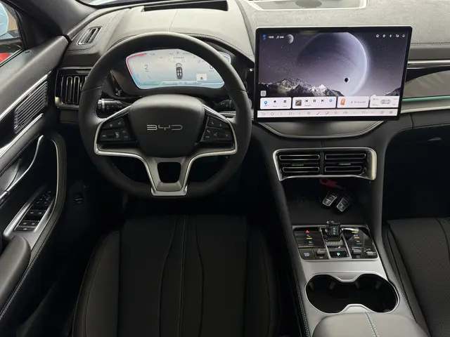 BYD SEAL U