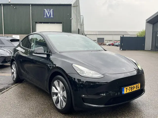 Tesla Model Y Long Range AWD 75 kWh SOH 96%| ACCU EN AANDRIJFLIJN GARANTIE T/M 09-2031 OF 192.000KM...