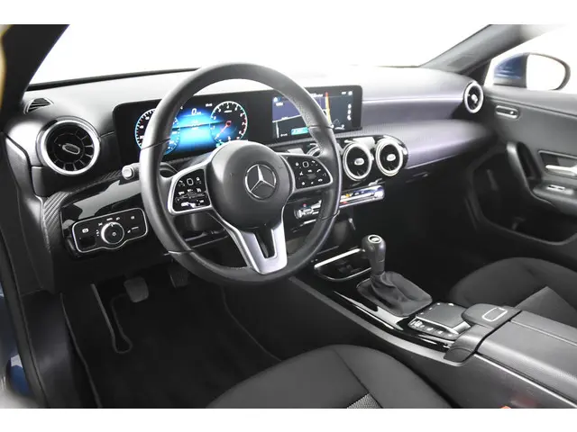 Mercedes-Benz CLA-klasse Shooting Brake 180 *1ste Eigenaar*Navigatie*Stoelverwarming*